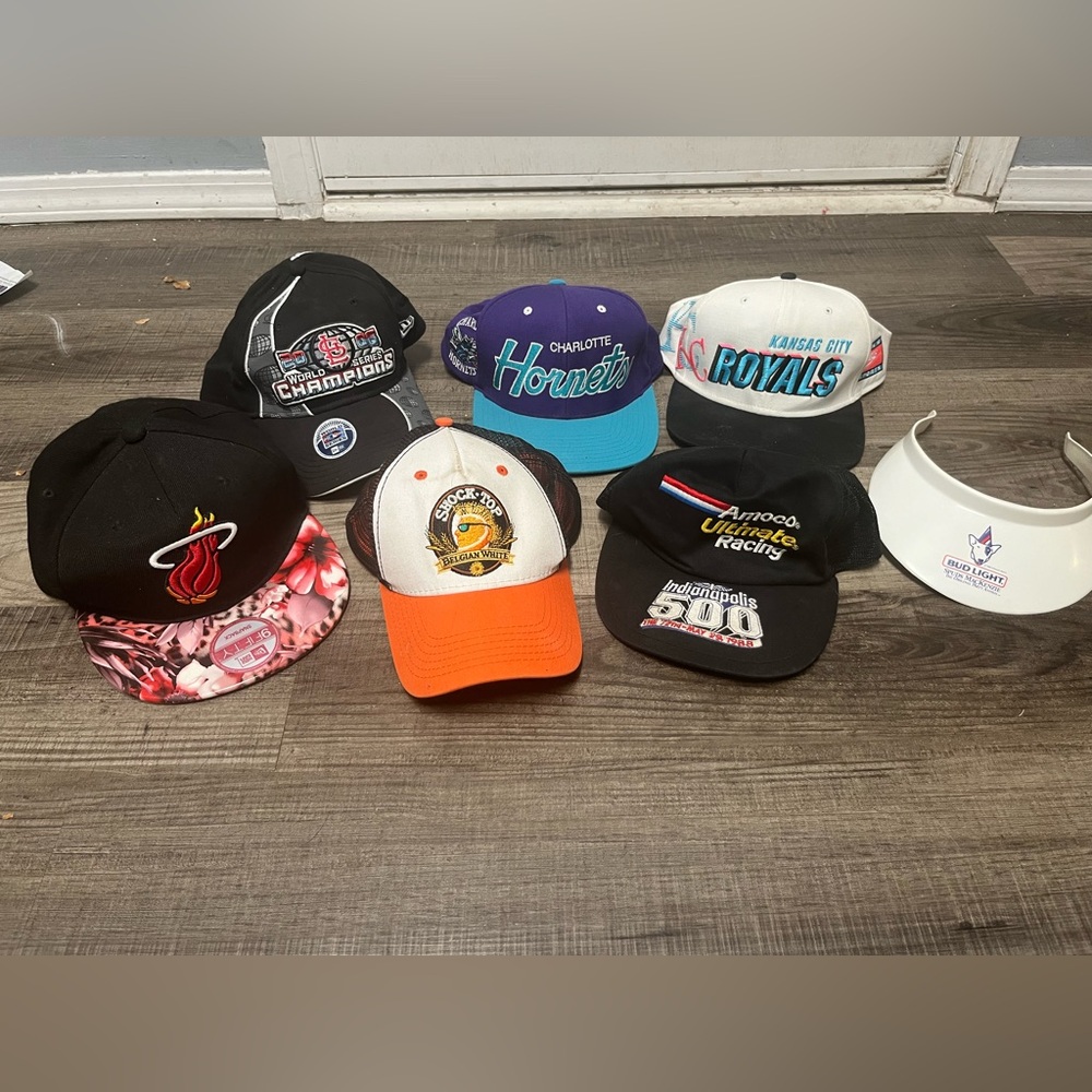 Lot of baseball hats caps SnapBack